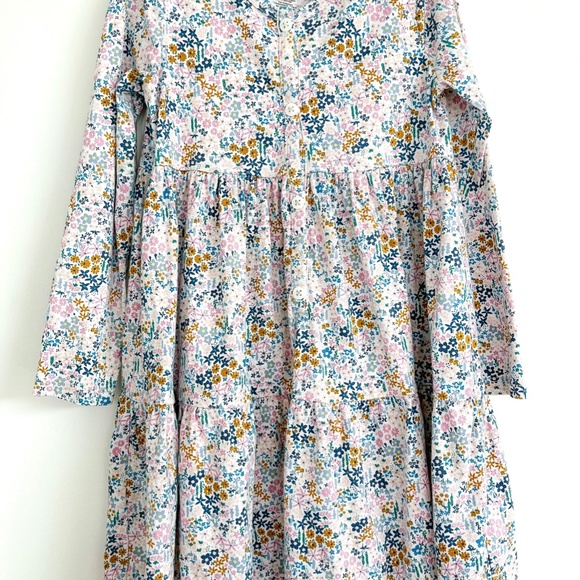 EUC Tea Collection Tiered Henley Long Sleeve Dress in Ditsy Floral Print - Picture 2 of 4